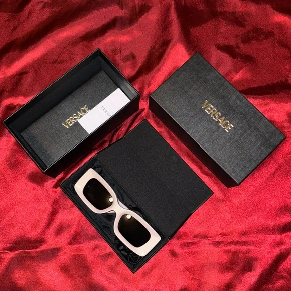 Versace Medusa Medallion sunglasses